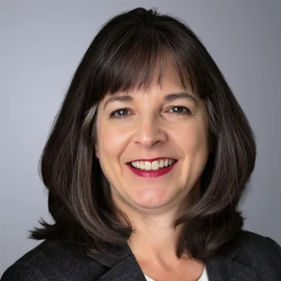 Headshot of Aileen Hedden