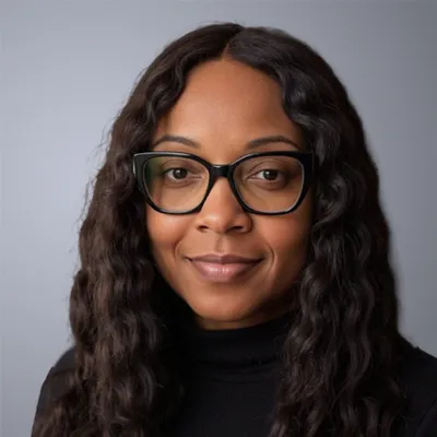 Headshot of Shara Afonso